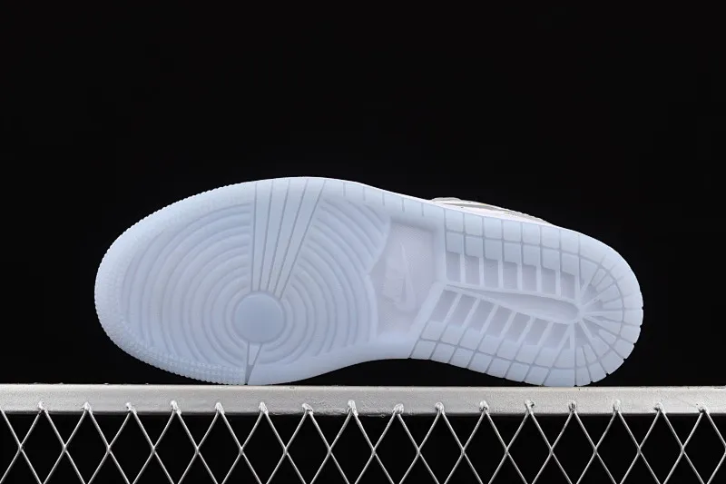 All categories Air Jordan Jordan series basketball shoes Air Jordan 1 Low Air Jordan 1 Low AJ1 Joe 1 inkjet white gray low-top cultural basketball shoes DC0774-001